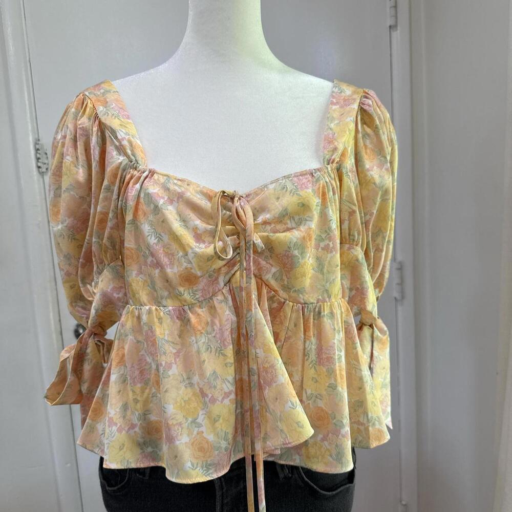 WAYF Floral Peplum Top – Size M (New with Tags)